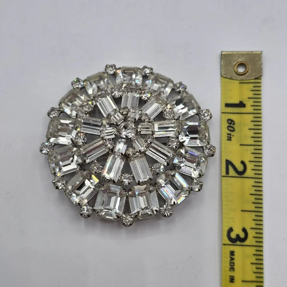 Weiss Furs weiss crystal